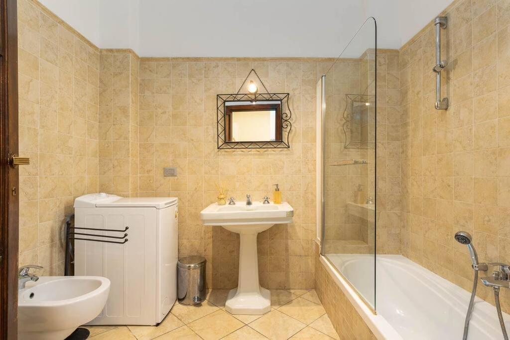 DuomoElegant Apartment In The Center Of Firenze Kültér fotó
